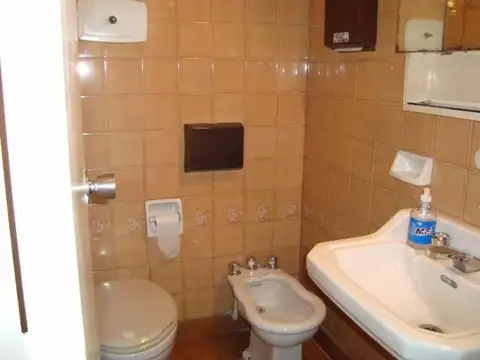 VIVIENDA CONSULTORIOS, U OFICINAS ,