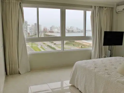 Alquiler de Apartamento en MILLENIUM TOWER de 3 DORMITORIOS