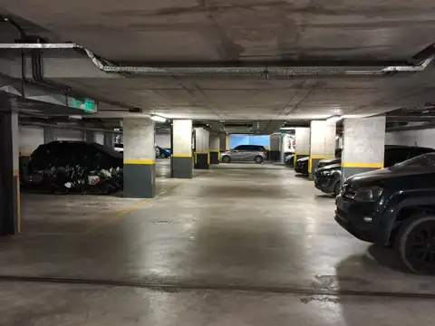 Venta Cochera 1er SS EN Palermo Hollywood