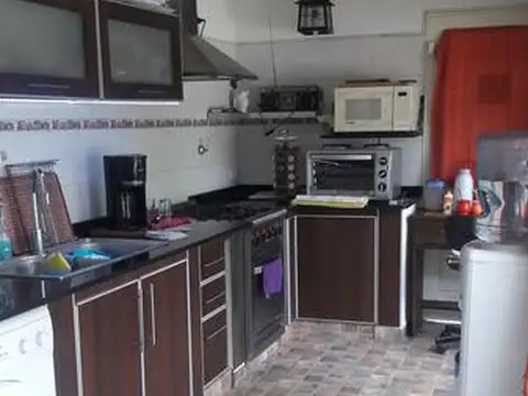 Casa en Venta en Luis Guillon, USD 160.000