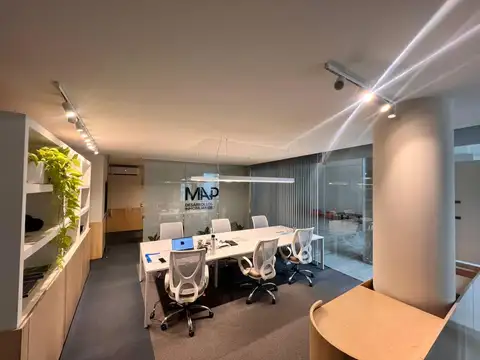 Oficina con hermosa vista al Monumento a la bandera.