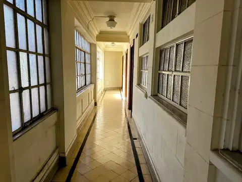 Oficina 2 ambientes con 1 baño