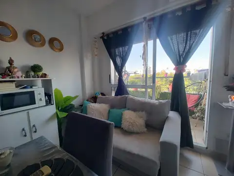 Se Alquila Dto. 1 Dorm. contra frente . ECHESORTU