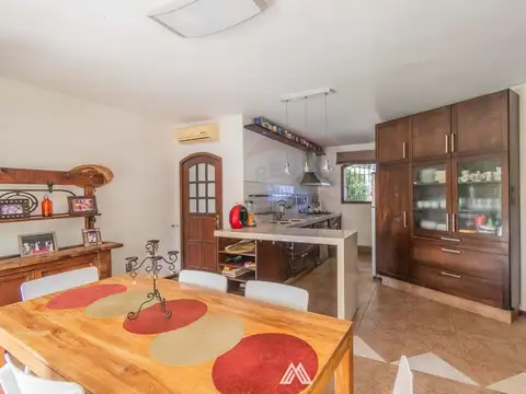 Casa en Alquiler de 4 dormitorios