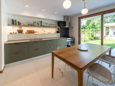 Casa en Alquiler de 4 dormitorios