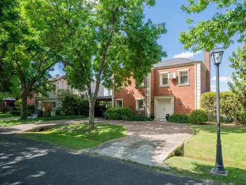 Casa en venta  CON ESCRITURA APTA CREDITO  - 3 dormitorios en pilar, Pilar del este, Los Jazmines