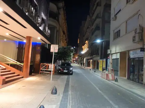 Marcelo T Alvear entre Suipacha y Esmeralda