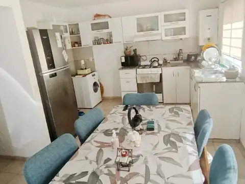 VENTA DUPLEX 2 DORMITORIOS A 400 MTS DEL JOCKEY