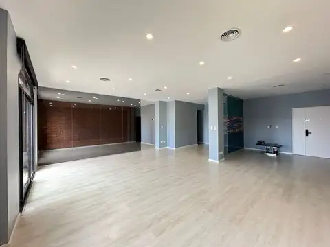 Avenida Alicia Moreau de Justo 2000