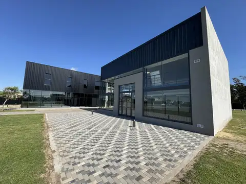 Av. Arturo Illia 600 - Funes