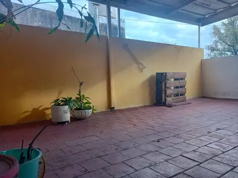 Depto Tipo Casa en Venta de 2 ambientes