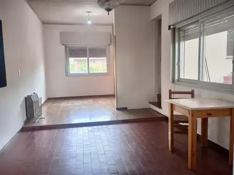 PH de 3 ambientes planta alta al frente