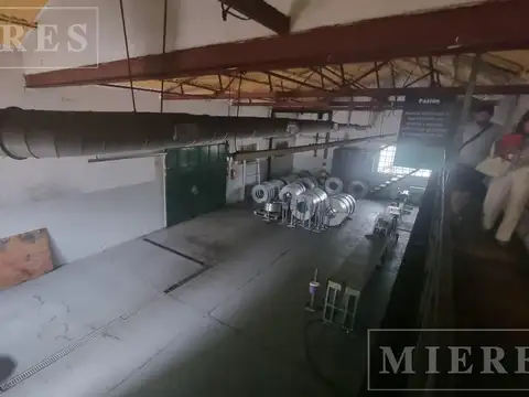 Galpon en Venta 20  mts Frente