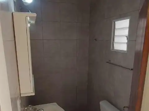 Depto Tipo Casa 4 ambientes con 2 baños