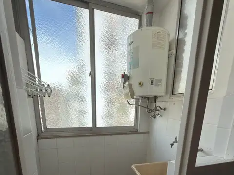 Departamento en Alquiler en Recoleta, $ 700.000