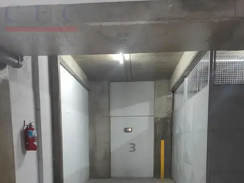 Venta. Cochera  Lourdes.