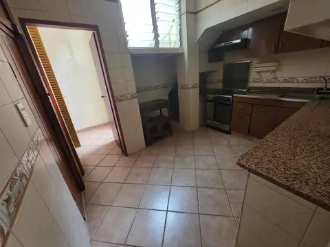 Depto Tipo Casa en Venta 50 años