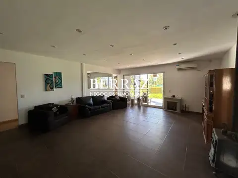 Casa Venta 3 Dormitorios Barrio Santa Isabel Lote de 629 m2 Escobar