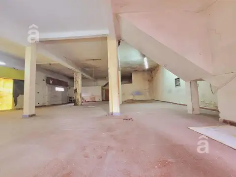 Local en Venta 50 años