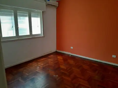 Depto Tipo Casa en Venta en Banfield, USD 90.000