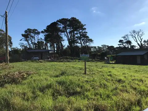 Terreno en Venta 20  mts Fondo