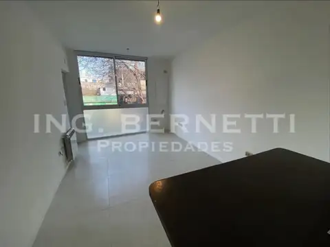 Depto Tipo Casa en Alquiler de 3 ambientes