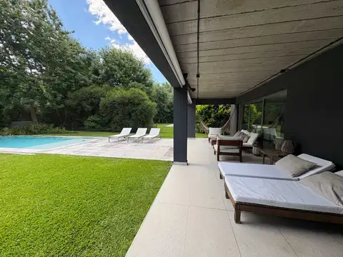 Casa en Alquiler en City Bell, USD 4.500