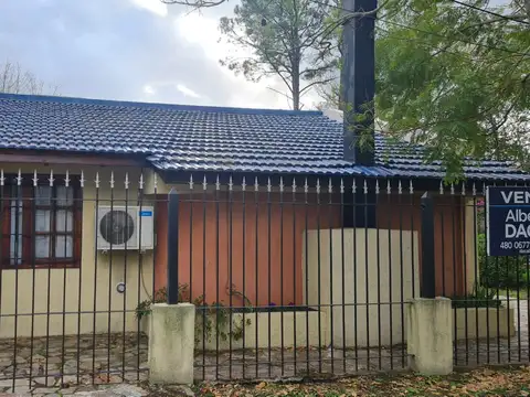 CASA EN VENTA - CITY BELL