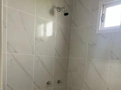 Galpon en Parque Industrial Moreno 1423m2 Cubierto