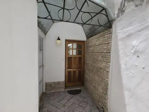 Depto Tipo Casa en Venta en Centro, USD 115.000