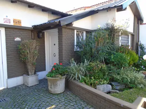 Carlos Pellegrini al 1400