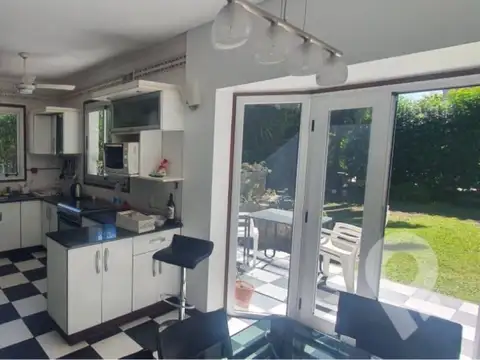 Casa en Alquiler de 4 dormitorios