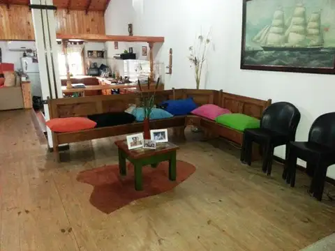 Casa 5 ambientes con 2 baños