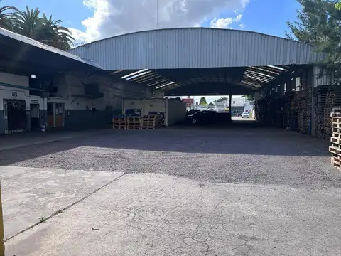 Galpon en Venta 30  mts Frente