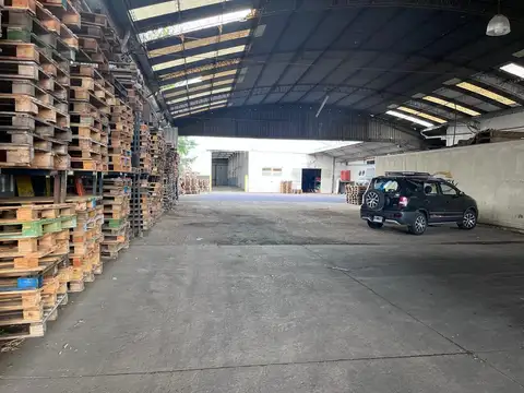 LOCAL - GALPON  EN VENTA EN LA PLATA