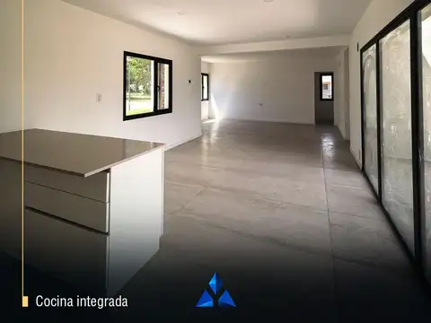 Casa en Venta en Plottier, USD 360.000