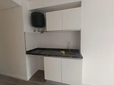 Departamento en Alquiler en Microcentro, $ 450.000