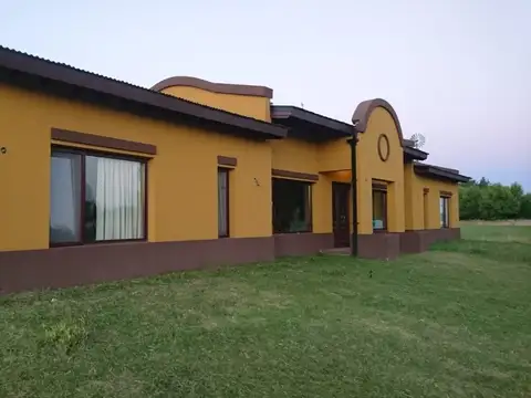 Casa en venta, Benquerencia Farm Club