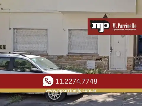 PH 3 ambientes a refaccionar con jardín en Olivos- En Venta