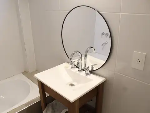 Departamento 2 ambientes con balcon luminoso alto