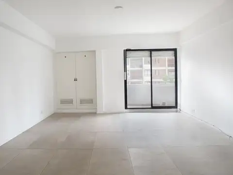 Departamento 2 ambientes con balcon luminoso alto