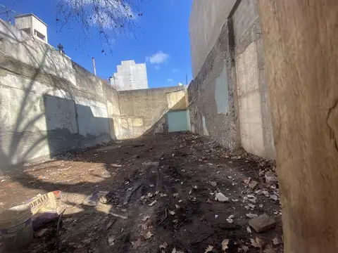 Terreno en Venta 8  mts Frente