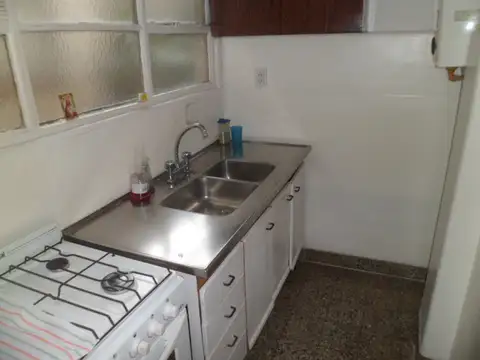 Departamento en Alquiler en Belgrano R, $ 700.000