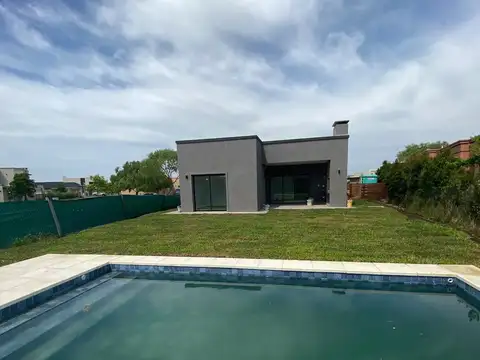 Casa en San Ramiro - Pilar del este