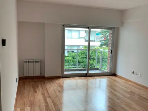 Blanco Encalada 5300, Piso 2