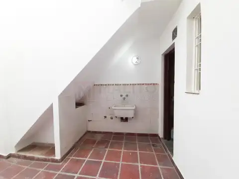 Depto Tipo Casa 2 ambientes con 1 baño