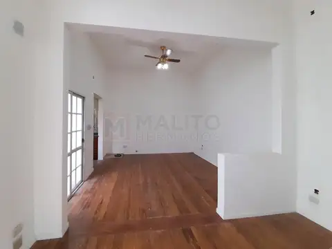 Venta PH 2 Ambientes y medio con baulera