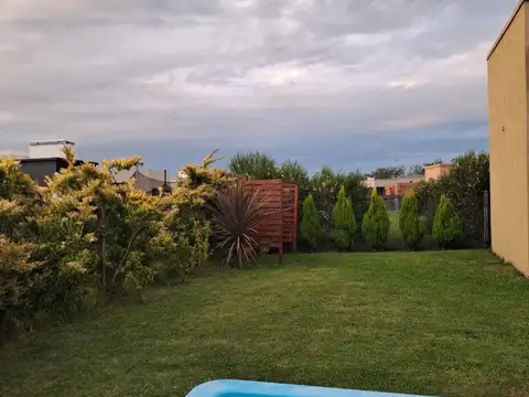 Casa en Venta en Pilar del Este - San Ramon, USD 235.000