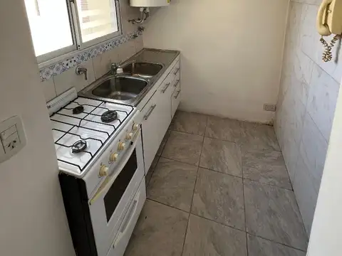 Departamento 2 ambientes con 1 baño