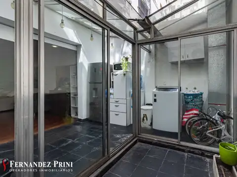 Excelente Monoambiente de 48 m² con Patio en Recoleta, Apto Profesional
